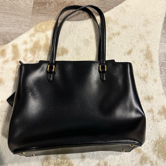 Ralph Lauren, Lauren, black leather bag with gold hardware and lettering. - Picture 7 of 10